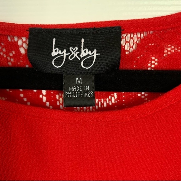 By & By Red 3/4 Sleeve Blouse, size M - Picture 2 of 8